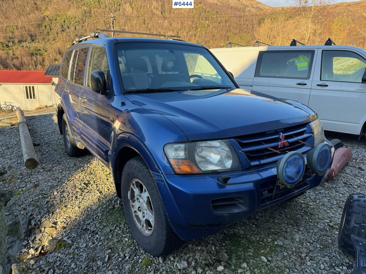 2000 Mitsubishi Pajero GLX with 7 seats - Xe hơi: hình 3 2000 Mitsubishi Pajero GLX with 7 seats - Xe hơi: hình 3