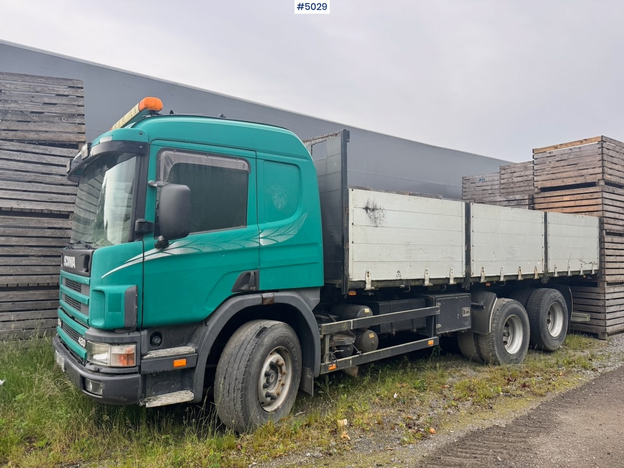 2000 Scania P124 6x2 Tipper truck - Xe ben: hình 2 2000 Scania P124 6x2 Tipper truck - Xe ben: hình 2