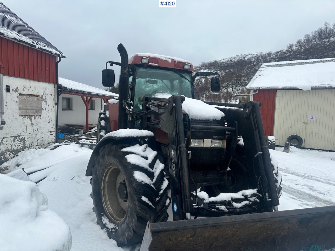 2002 CASE MX 135 MAXXUM 4x4 tractor with front loader. - Máy cày: hình 5 2002 CASE MX 135 MAXXUM 4x4 tractor with front loader. - Máy cày: hình 5
