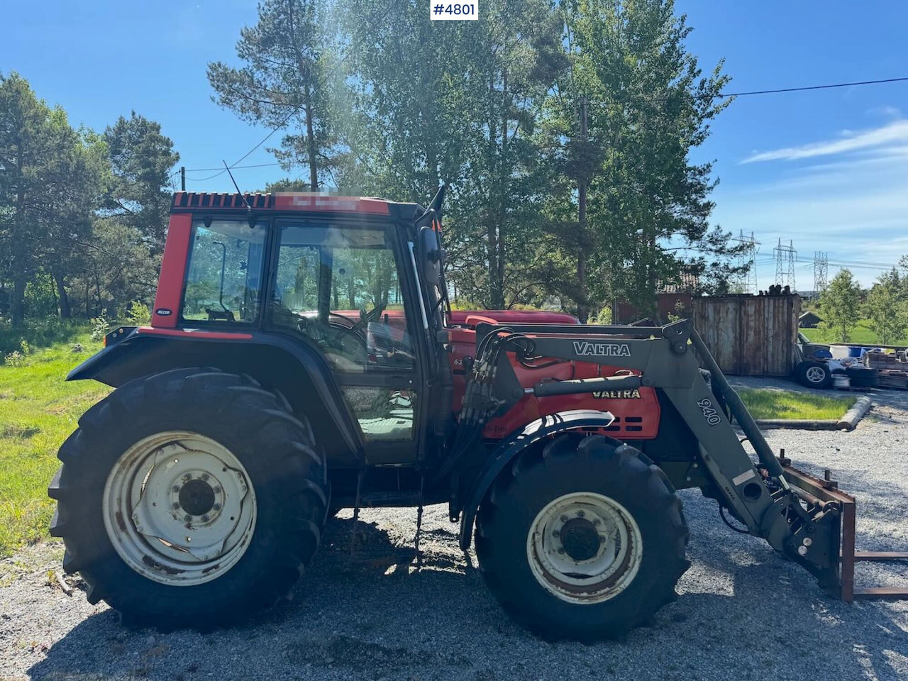 2002 Valtra 6300 4x4 w/ front loader - Máy cày: hình 4 2002 Valtra 6300 4x4 w/ front loader - Máy cày: hình 4