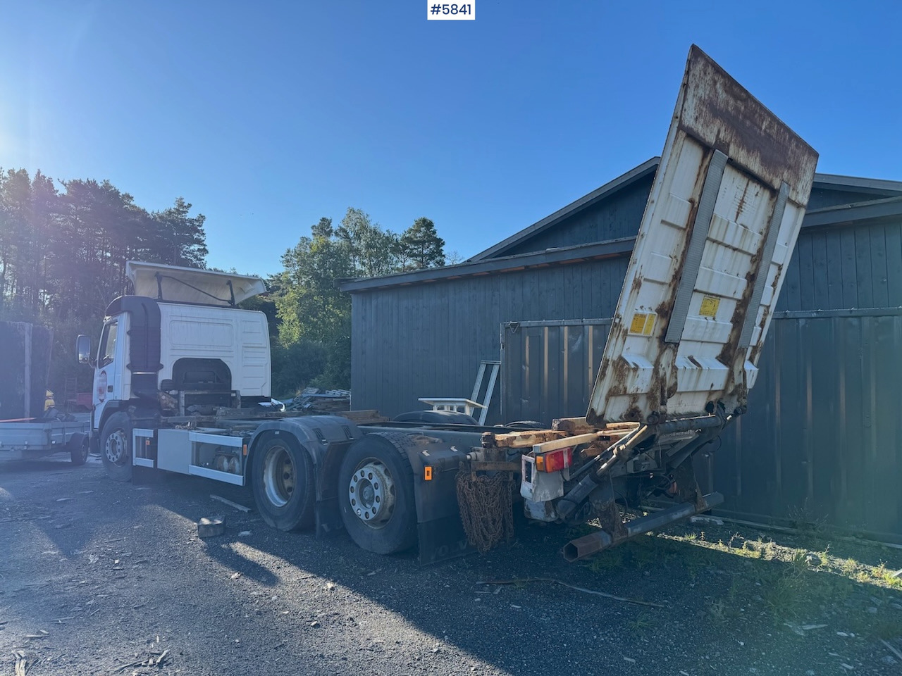 2002 Volvo FM 6x2. - Xe chở container/ Xe tải hoán đổi thân: hình 5 2002 Volvo FM 6x2. - Xe chở container/ Xe tải hoán đổi thân: hình 5