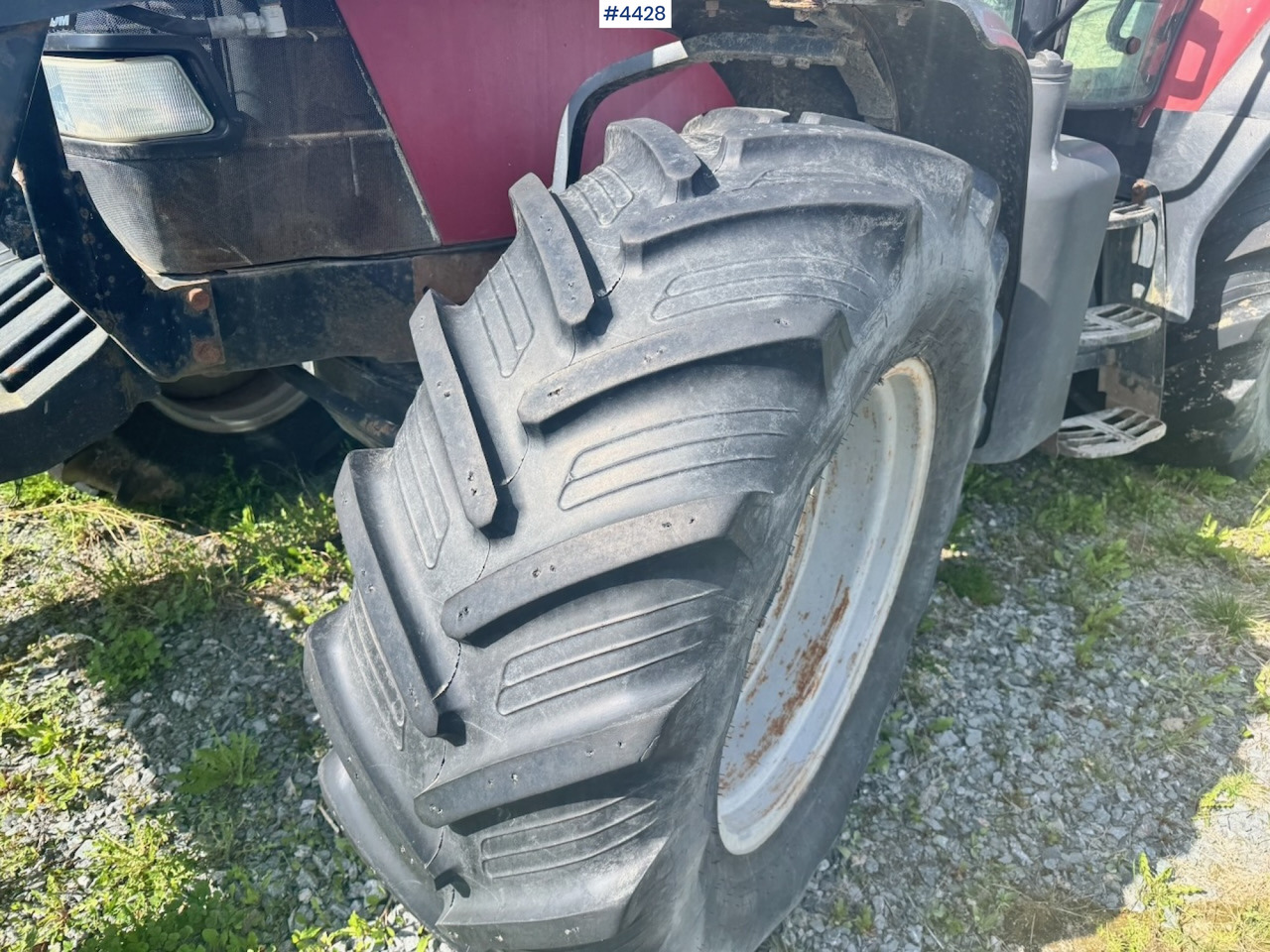 2004 Case MXU 135 4x4 w/ Front Loader. - Máy cày: hình 3 2004 Case MXU 135 4x4 w/ Front Loader. - Máy cày: hình 3