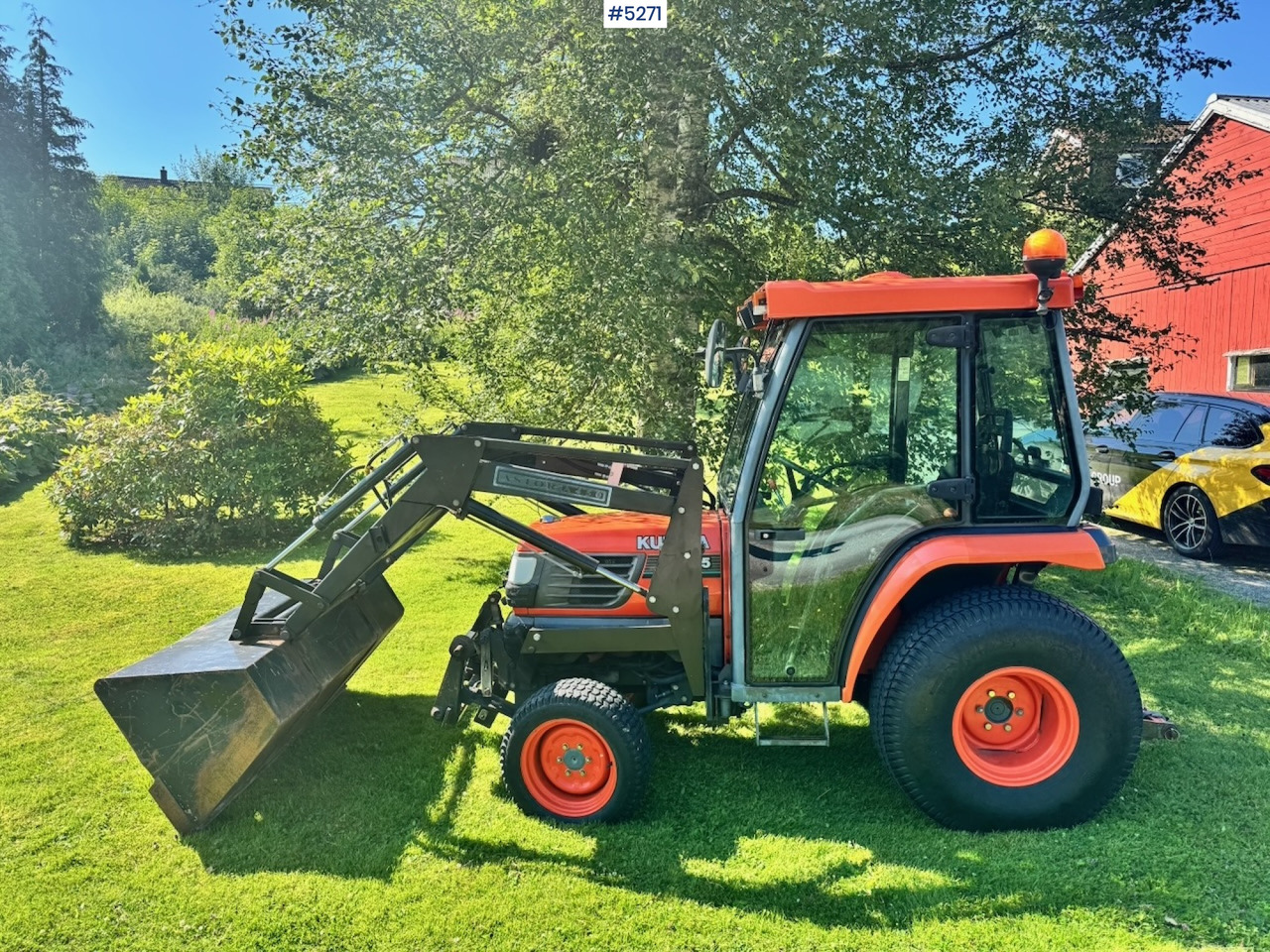 2004 Kubota STA-35 Tractor w/ Bucket. 2100 hours! - Máy cày: hình 4 2004 Kubota STA-35 Tractor w/ Bucket. 2100 hours! - Máy cày: hình 4
