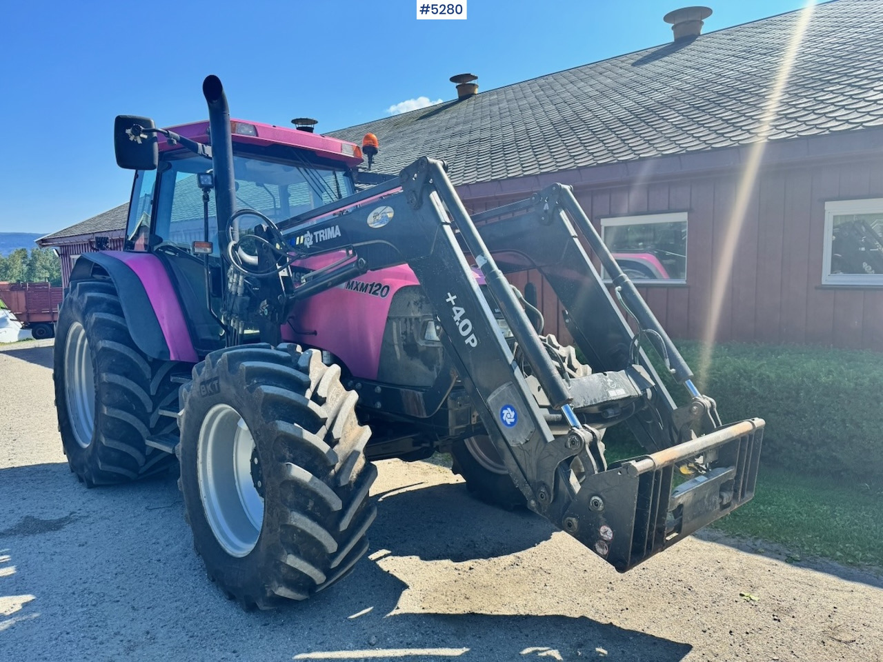 2006 Case MXM120 4x4 with front loader - Máy cày: hình 3 2006 Case MXM120 4x4 with front loader - Máy cày: hình 3