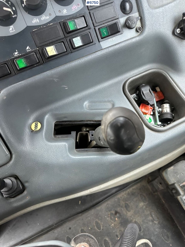 Máy cày 2006 Valtra T190 4x4 w/ Front loader and new gearbox! SEE VIDEO.: hình 18