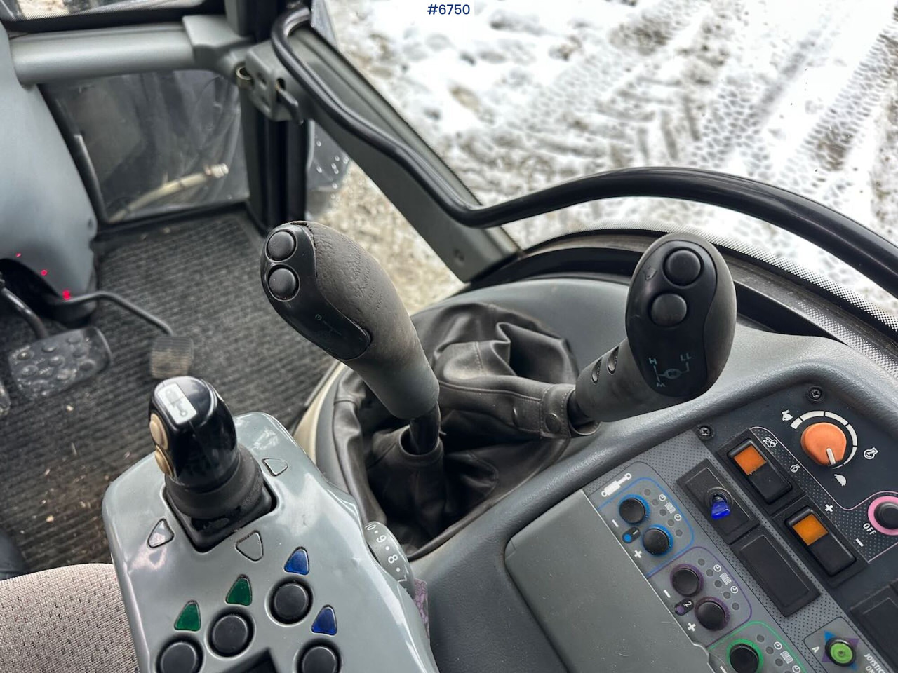 Máy cày 2006 Valtra T190 4x4 w/ Front loader and new gearbox! SEE VIDEO.: hình 19