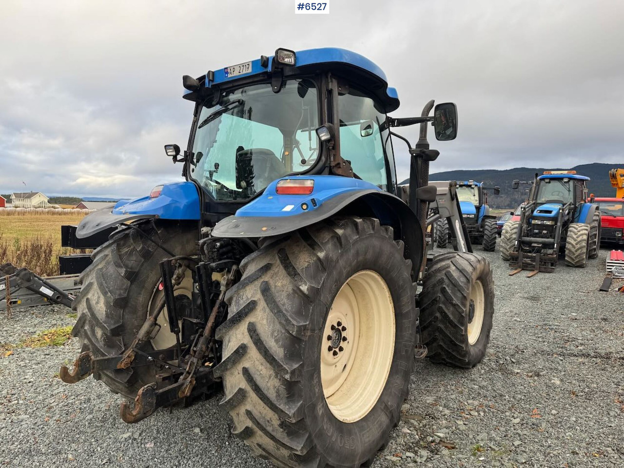 2007 NEW HOLLAND TS135A Plus w/ Quicke front loader - Máy cày: hình 5 2007 NEW HOLLAND TS135A Plus w/ Quicke front loader - Máy cày: hình 5