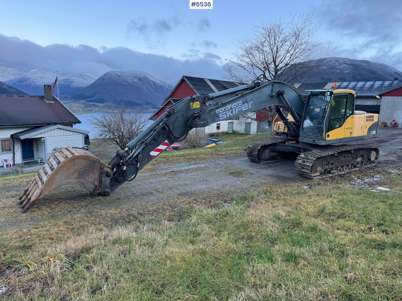 2007 Volvo EC 210 CL w/ excavator bucket and good chassis. - Máy xúc: hình 5 2007 Volvo EC 210 CL w/ excavator bucket and good chassis. - Máy xúc: hình 5