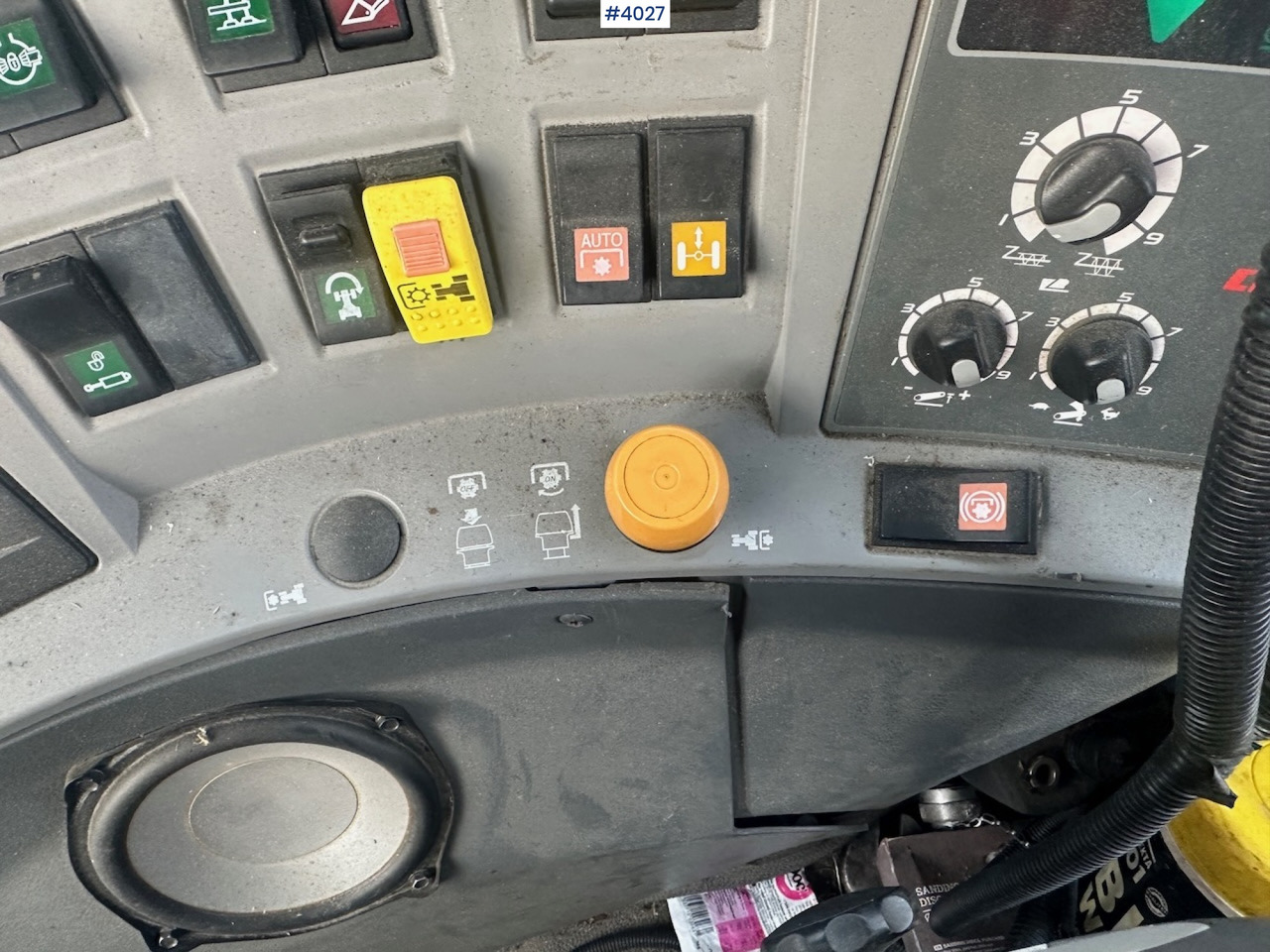 Máy cày 2010 Claas 8690 4x4 tractor: hình 40