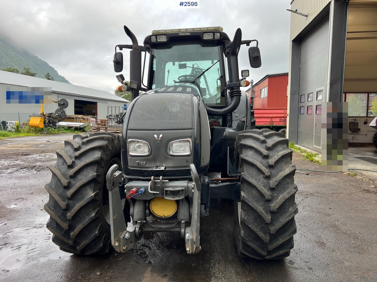 2010 Valtra T182 Versu Tractor w/ 2015 NHS 300E Chipper and 2015 Junkkari P4169 Crane - Máy cày: hình 4 2010 Valtra T182 Versu Tractor w/ 2015 NHS 300E Chipper and 2015 Junkkari P4169 Crane - Máy cày: hình 4