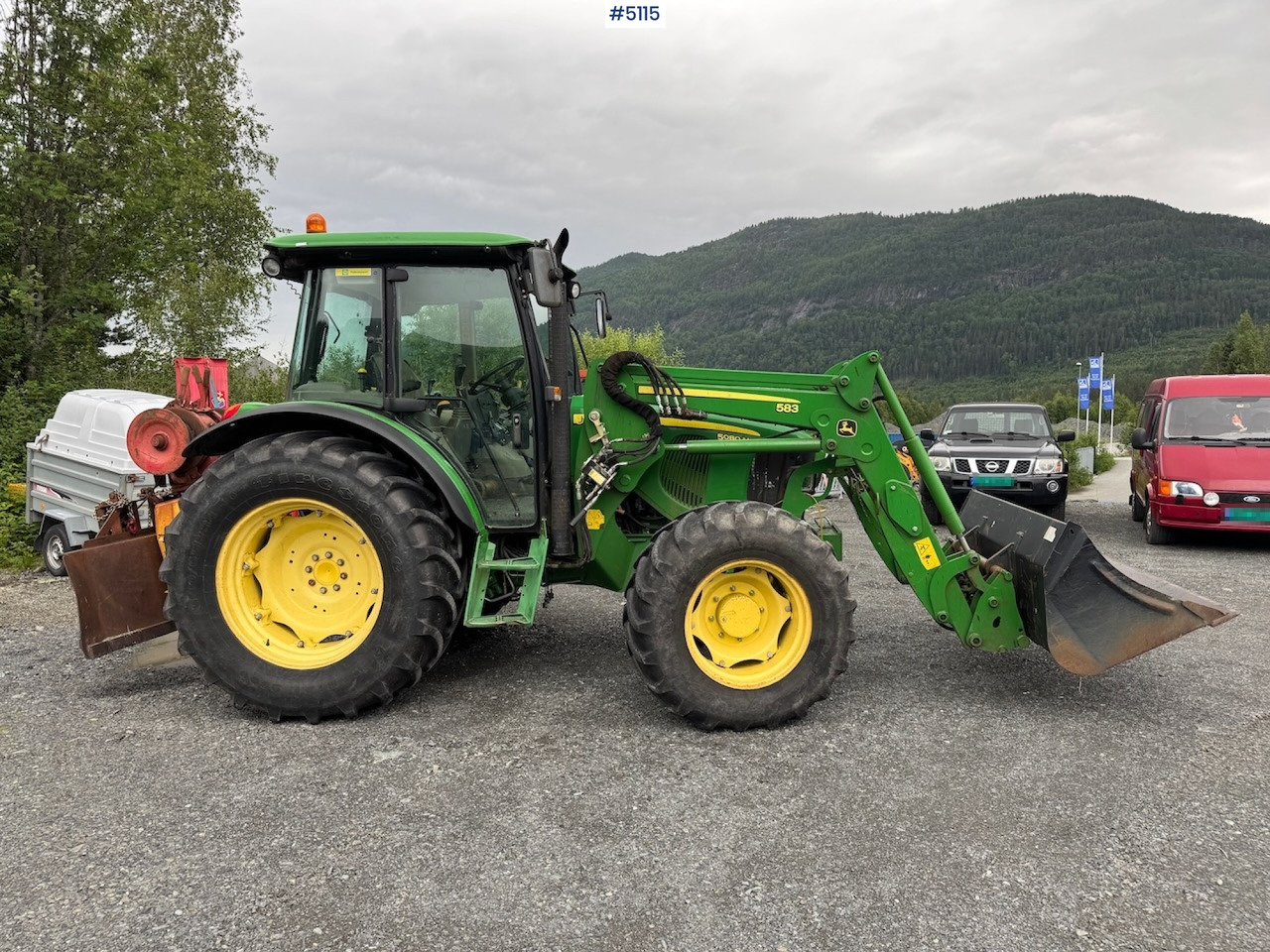 2011 John Deere 5080 M m/frontlaster. Lite timer! - Máy cày: hình 3 2011 John Deere 5080 M m/frontlaster. Lite timer! - Máy cày: hình 3