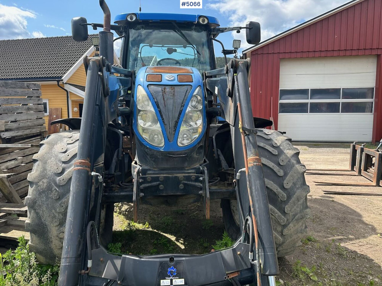 2011 New Holland T6080 w/ trima +5.1p - Máy cày: hình 3 2011 New Holland T6080 w/ trima +5.1p - Máy cày: hình 3