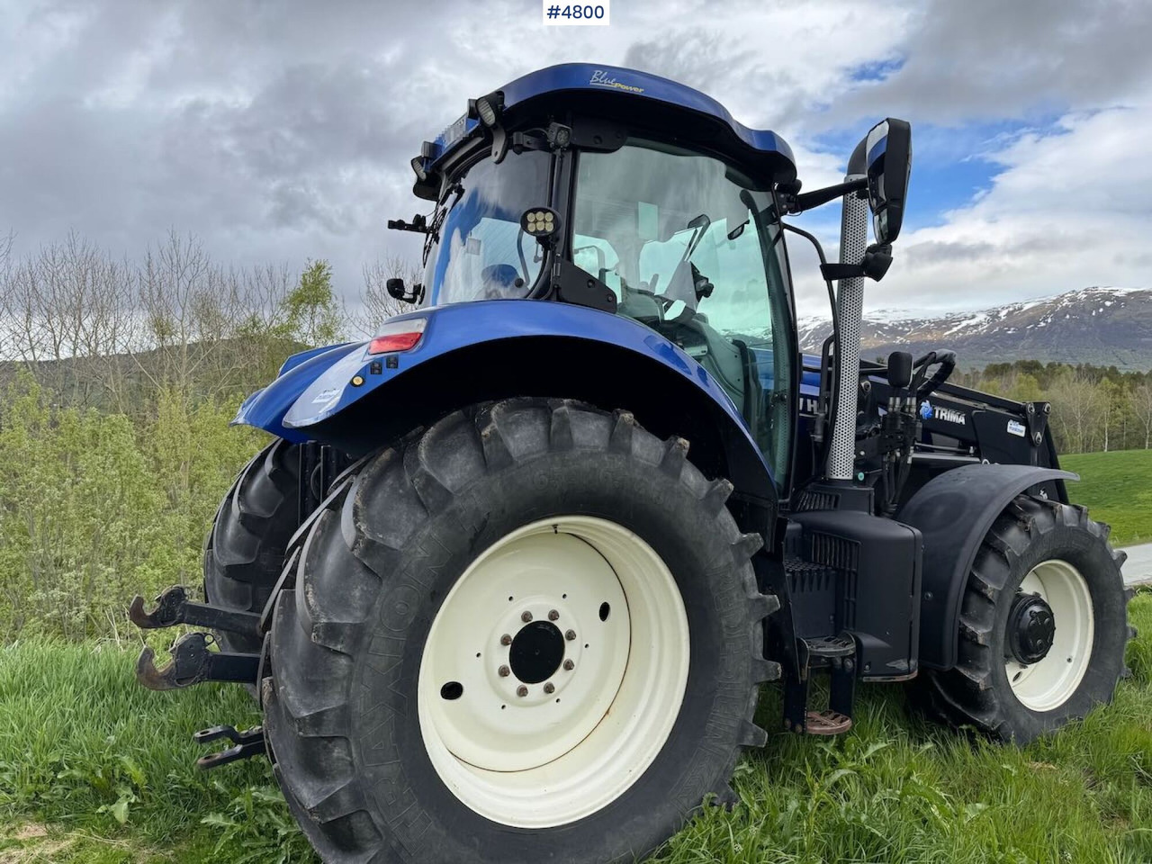 2013 New Holland T7.210 AC Blue Power m/ Frontlaster - Máy cày: hình 3 2013 New Holland T7.210 AC Blue Power m/ Frontlaster - Máy cày: hình 3
