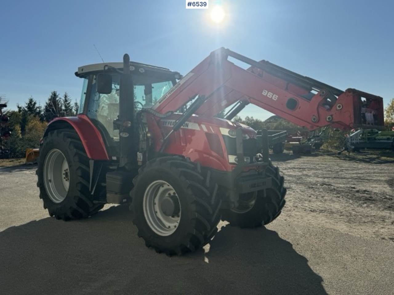 2014 Massey Ferguson MF7616 with loader and 3rd function! - Máy cày: hình 2 2014 Massey Ferguson MF7616 with loader and 3rd function! - Máy cày: hình 2