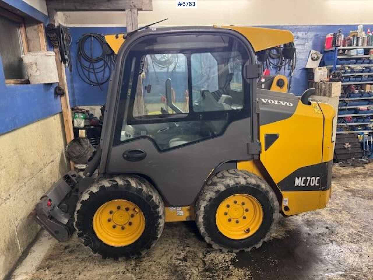 2014 Volvo MC70C T4 compact loader with bucket and pallet forks. Certified. - Máy xúc lật mini gấp khúc: hình 5 2014 Volvo MC70C T4 compact loader with bucket and pallet forks. Certified. - Máy xúc lật mini gấp khúc: hình 5