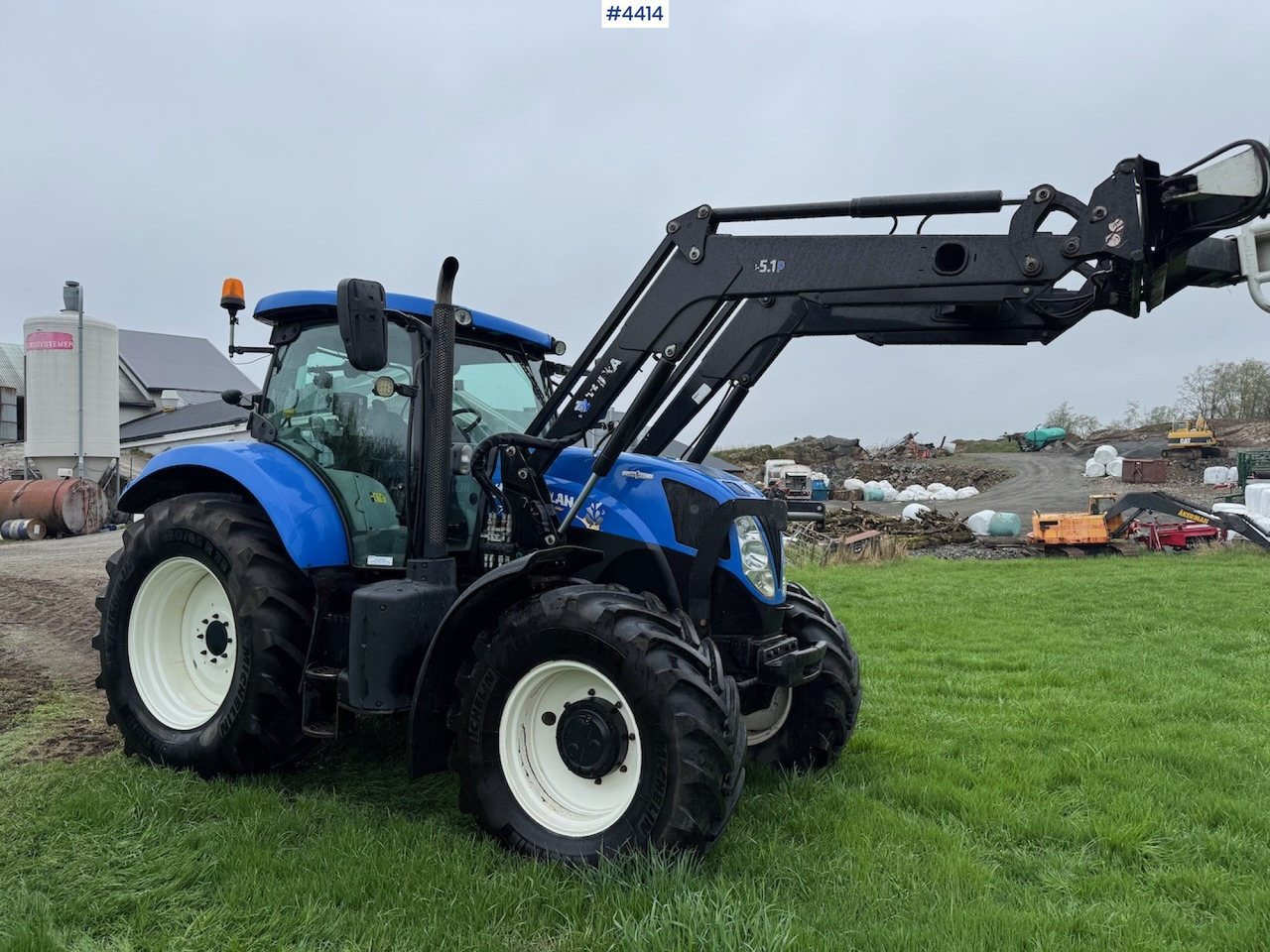 2015 New Holland T7.185 Auto Command w/Front Loader - Máy cày: hình 1 2015 New Holland T7.185 Auto Command w/Front Loader - Máy cày: hình 1