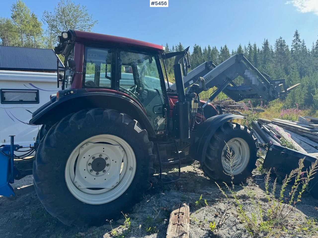 2015 Valtra N123 w/ front loader - Máy cày: hình 3 2015 Valtra N123 w/ front loader - Máy cày: hình 3