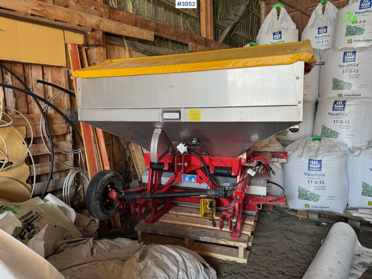 2016 Bredal F2RF fertilizer spreader - Máy rải phân bón: hình 1 2016 Bredal F2RF fertilizer spreader - Máy rải phân bón: hình 1