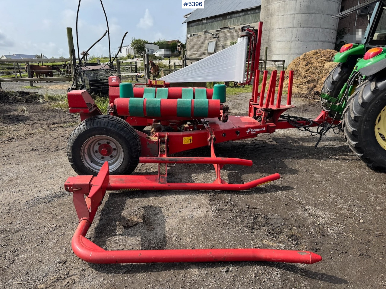 2016 Kverneland 7740 J round bale wrapper - Trang thiết bị dàn trải: hình 2 2016 Kverneland 7740 J round bale wrapper - Trang thiết bị dàn trải: hình 2