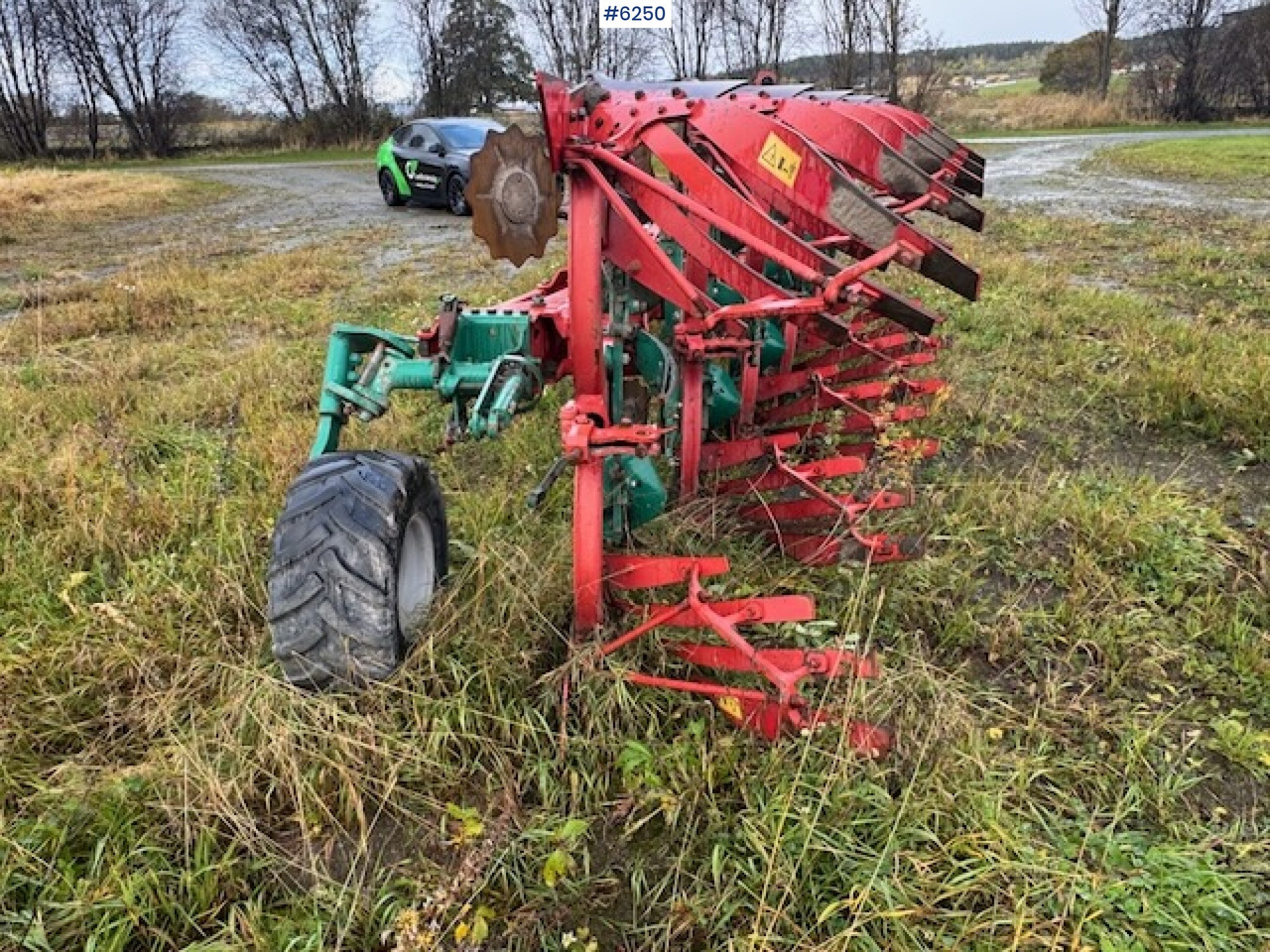 2017 Kverneland EG 5-coil reversible plow w/ new coulters and extra equipment! - Thiết bị xới đất: hình 5 2017 Kverneland EG 5-coil reversible plow w/ new coulters and extra equipment! - Thiết bị xới đất: hình 5