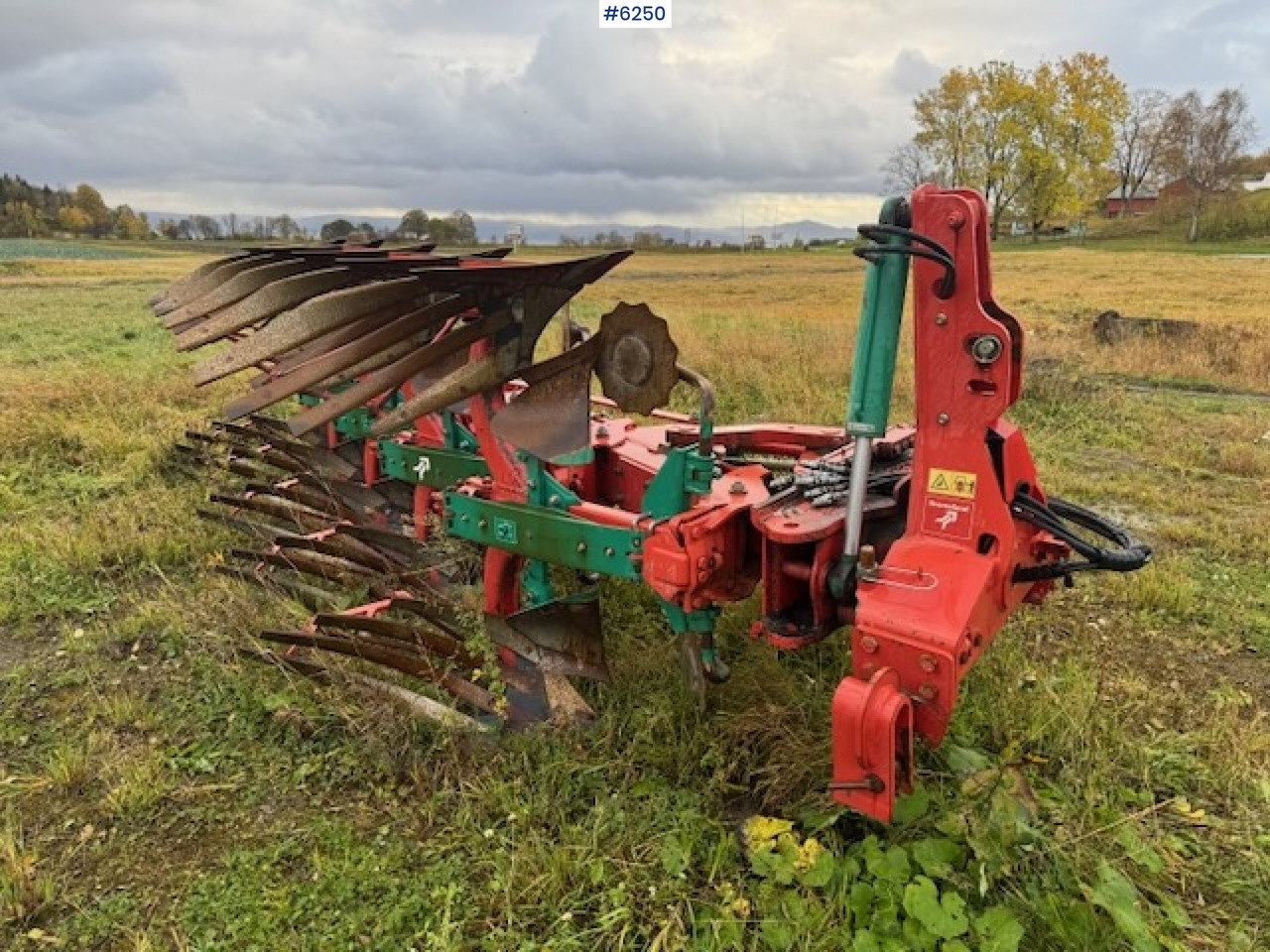 2017 Kverneland EG 5-coil reversible plow w/ new coulters and extra equipment! - Thiết bị xới đất: hình 1 2017 Kverneland EG 5-coil reversible plow w/ new coulters and extra equipment! - Thiết bị xới đất: hình 1