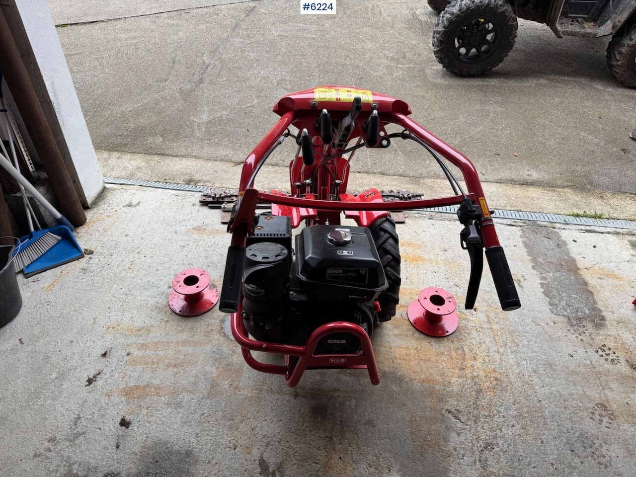 2017 MAB 135 Two-wheel mower - Trang thiết bị dàn trải: hình 4 2017 MAB 135 Two-wheel mower - Trang thiết bị dàn trải: hình 4