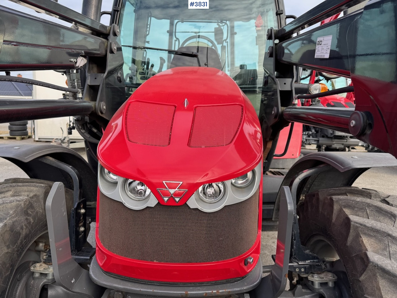 2017 Massey Ferguson 5610 w/front loader. - Máy cày: hình 4 2017 Massey Ferguson 5610 w/front loader. - Máy cày: hình 4