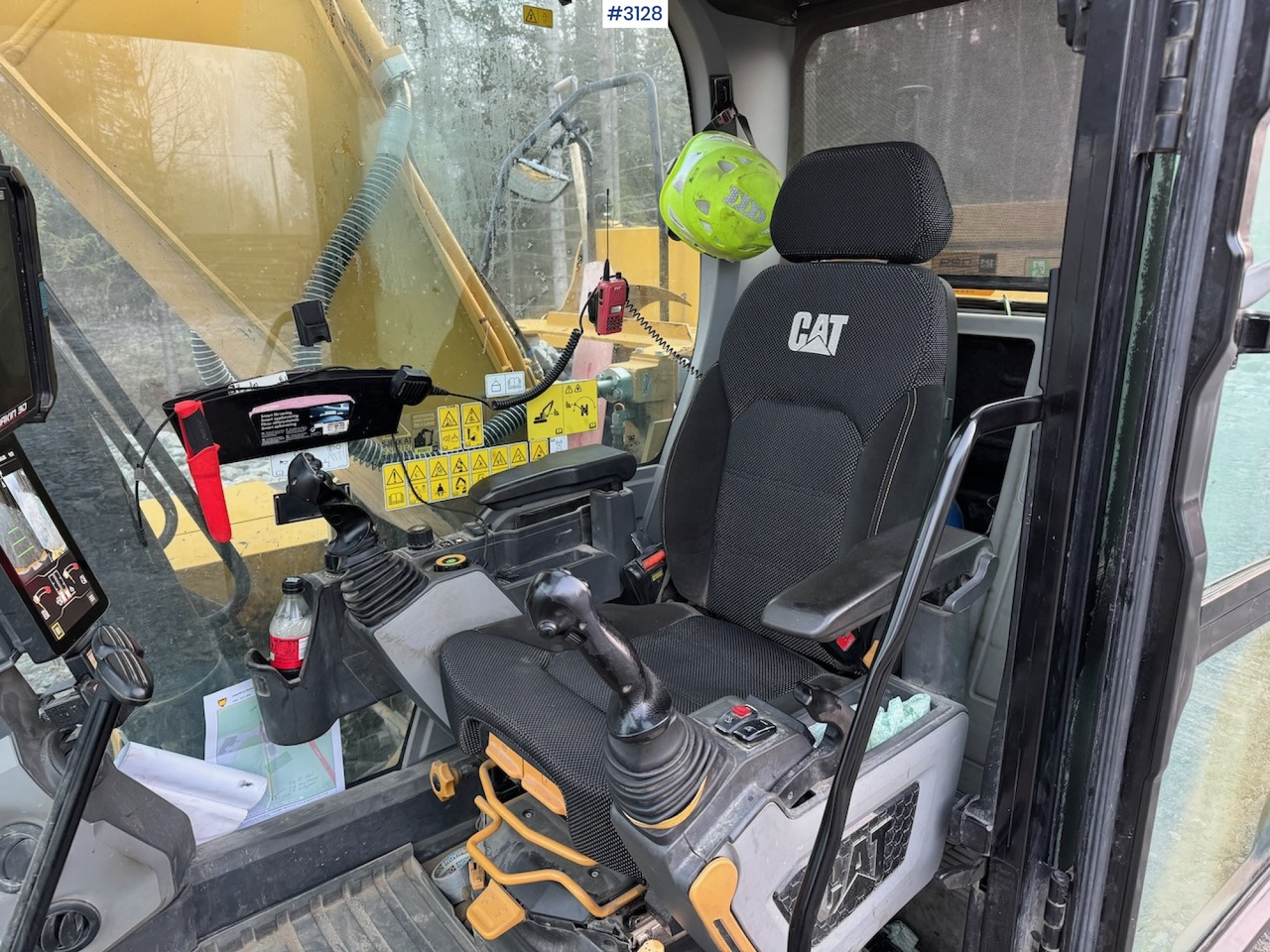 Máy xúc 2018 Cat 323-07 with rototilt, grading bucket, and digging bucket: hình 15