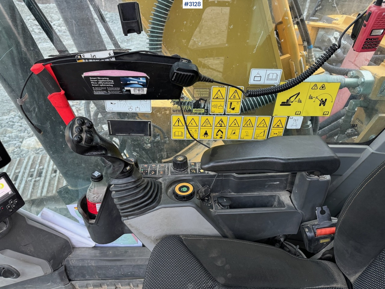 Máy xúc 2018 Cat 323-07 with rototilt, grading bucket, and digging bucket: hình 18