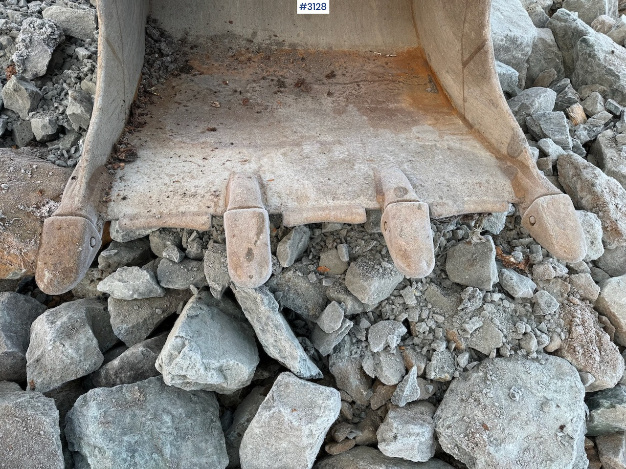 Máy xúc 2018 Cat 323-07 with rototilt, grading bucket, and digging bucket: hình 28