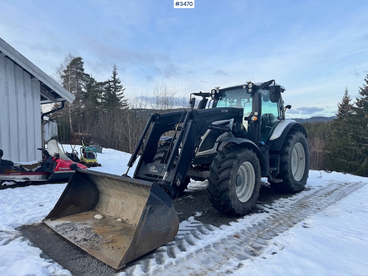 2019 Valtra N134 w/ Front loader and bucket. 900 hours! - Máy cày: hình 1 2019 Valtra N134 w/ Front loader and bucket. 900 hours! - Máy cày: hình 1