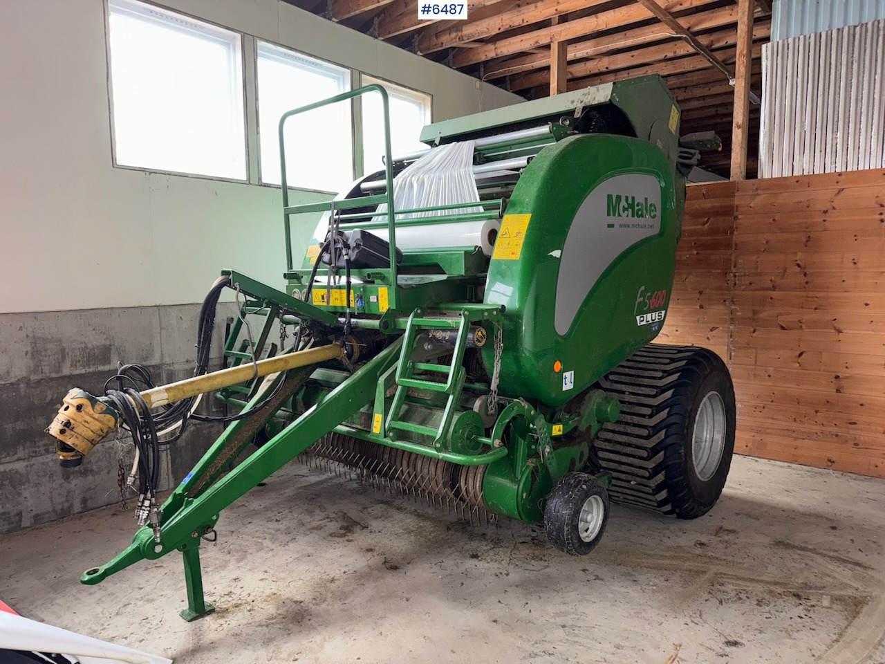 2021 McHale F5600 Plus w/ Camless Pick-Up and 710 Tires. - Trang thiết bị dàn trải: hình 1 2021 McHale F5600 Plus w/ Camless Pick-Up and 710 Tires. - Trang thiết bị dàn trải: hình 1