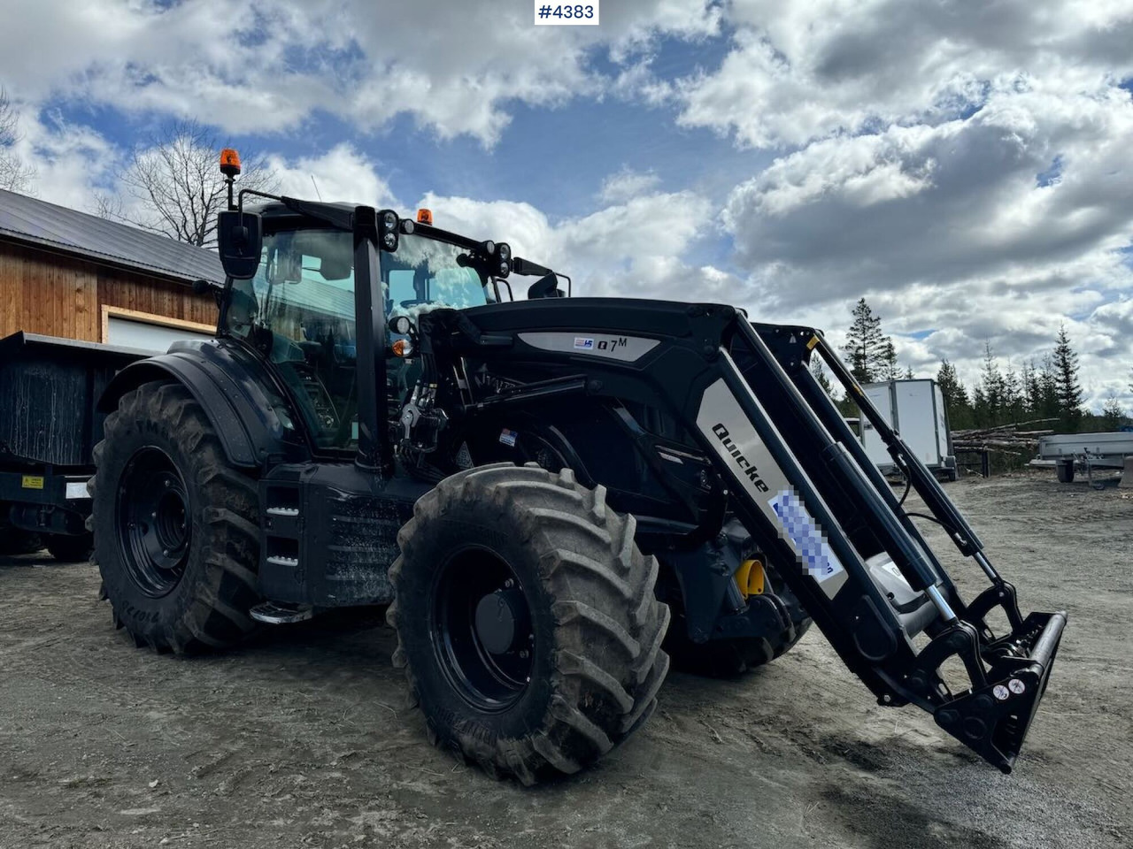 2021 Valtra T234 Versu w/ Quicke Q7 Front Loader - Máy cày: hình 2 2021 Valtra T234 Versu w/ Quicke Q7 Front Loader - Máy cày: hình 2