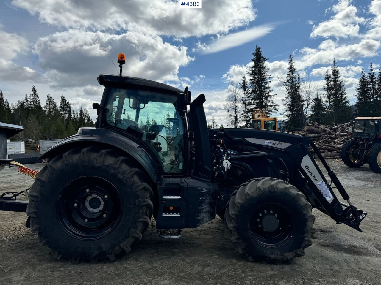 2021 Valtra T234 Versu w/ Quicke Q7 Front Loader - Máy cày: hình 4 2021 Valtra T234 Versu w/ Quicke Q7 Front Loader - Máy cày: hình 4