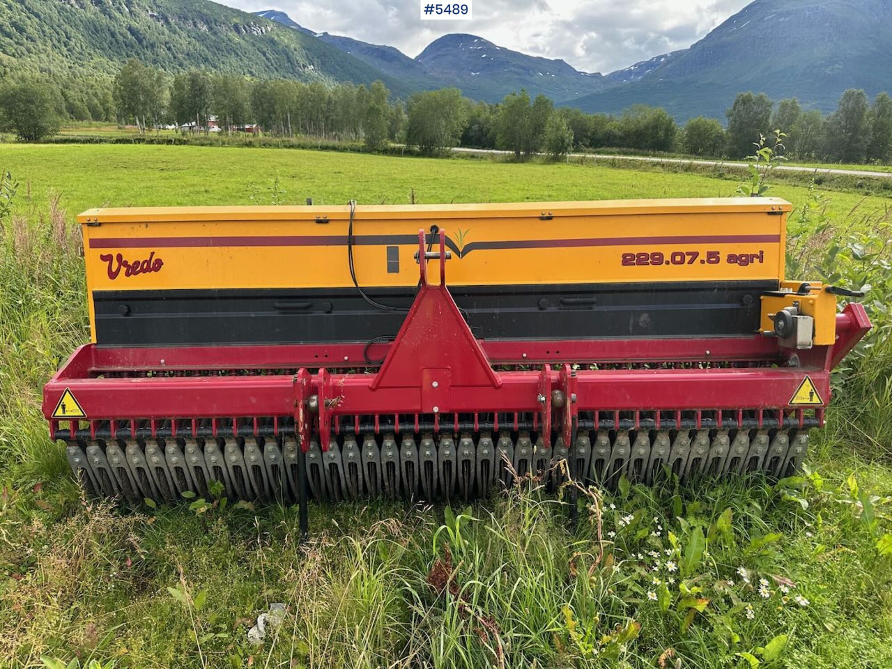 2021 Vredo DZ 299.0705 Seeder - Máy gieo hạt: hình 1 2021 Vredo DZ 299.0705 Seeder - Máy gieo hạt: hình 1