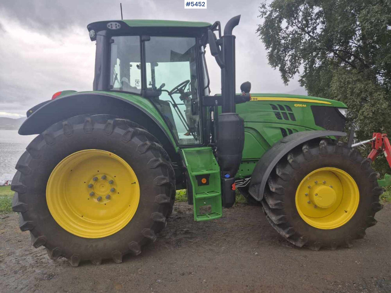 2024 John Deere 6155M w/ front hydraulics & PTO - Máy cày: hình 2 2024 John Deere 6155M w/ front hydraulics & PTO - Máy cày: hình 2