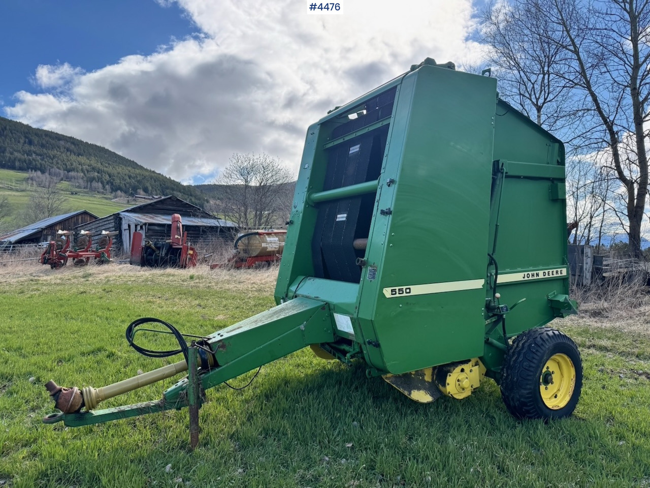 Circa 1990 John Deere 550 Round Baler - Trang thiết bị dàn trải: hình 4 Circa 1990 John Deere 550 Round Baler - Trang thiết bị dàn trải: hình 4