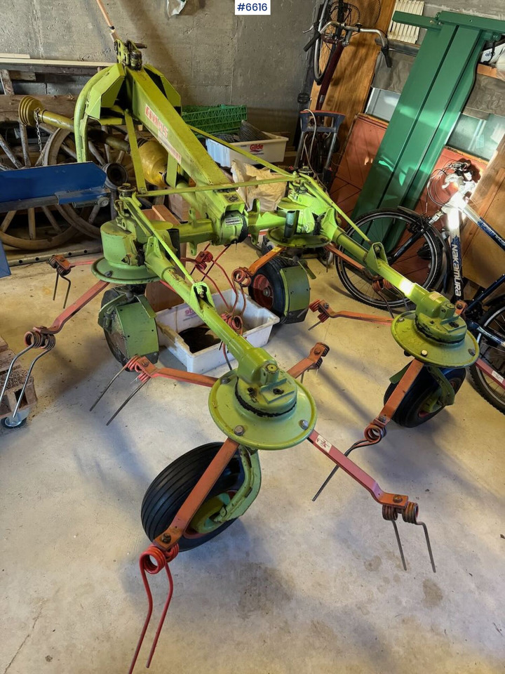 Claas WAS 360 Spreader disc - Trang thiết bị dàn trải: hình 2 Claas WAS 360 Spreader disc - Trang thiết bị dàn trải: hình 2