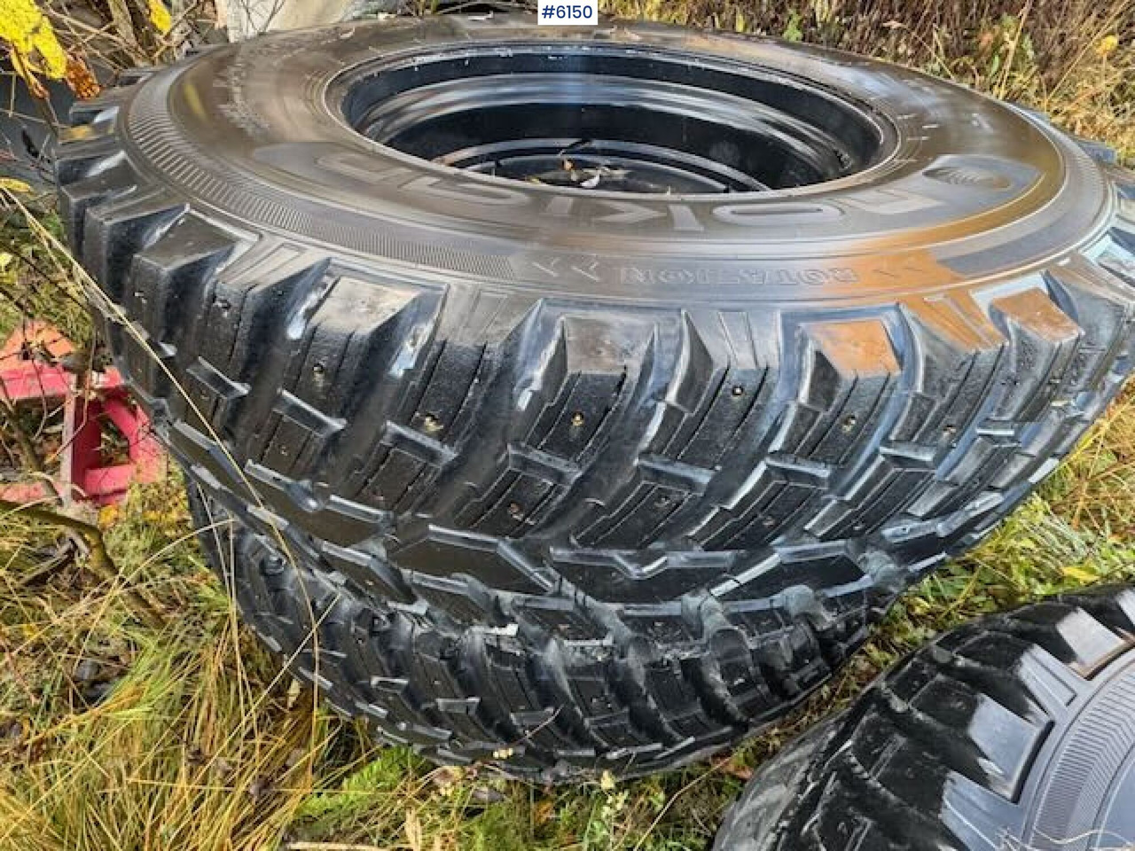 Complete set of Nokian studded tires - Lốp cho Máy móc nông nghiệp: hình 1 Complete set of Nokian studded tires - Lốp cho Máy móc nông nghiệp: hình 1