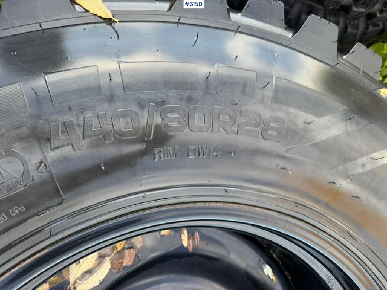 Complete set of Nokian studded tires - Lốp cho Máy móc nông nghiệp: hình 5 Complete set of Nokian studded tires - Lốp cho Máy móc nông nghiệp: hình 5