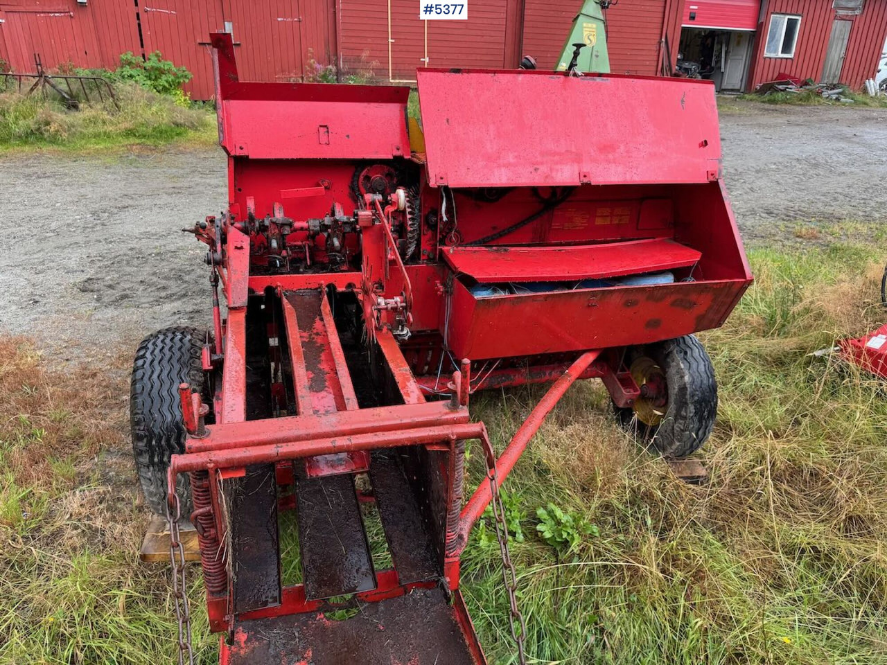 English: Welger AP 45 Square Baler - Trang thiết bị dàn trải: hình 3 English: Welger AP 45 Square Baler - Trang thiết bị dàn trải: hình 3