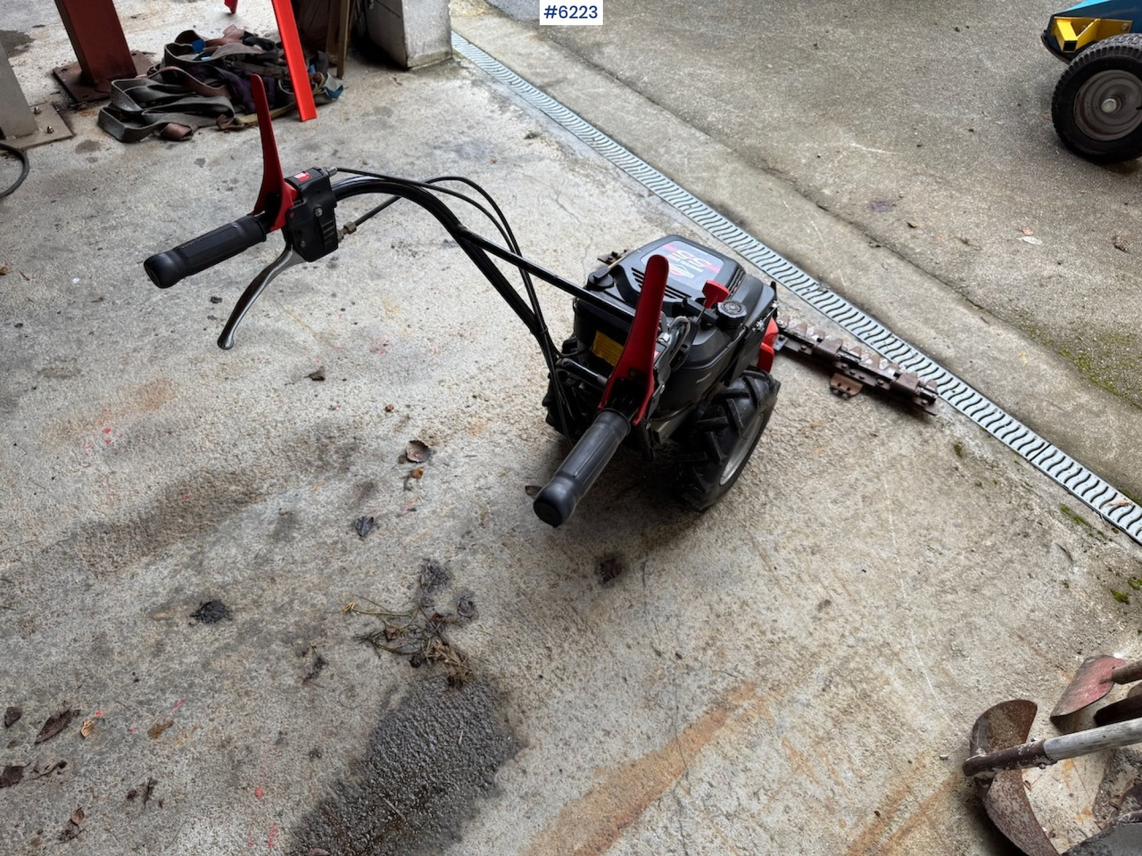 Garden Fox two-wheel mower - Trang thiết bị dàn trải: hình 5 Garden Fox two-wheel mower - Trang thiết bị dàn trải: hình 5