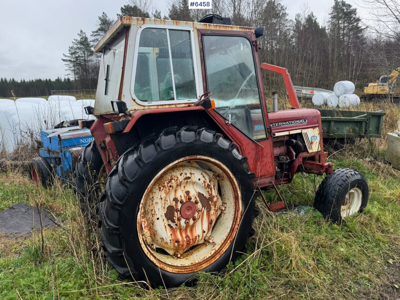 International 574 tractor - Máy cày: hình 4 International 574 tractor - Máy cày: hình 4