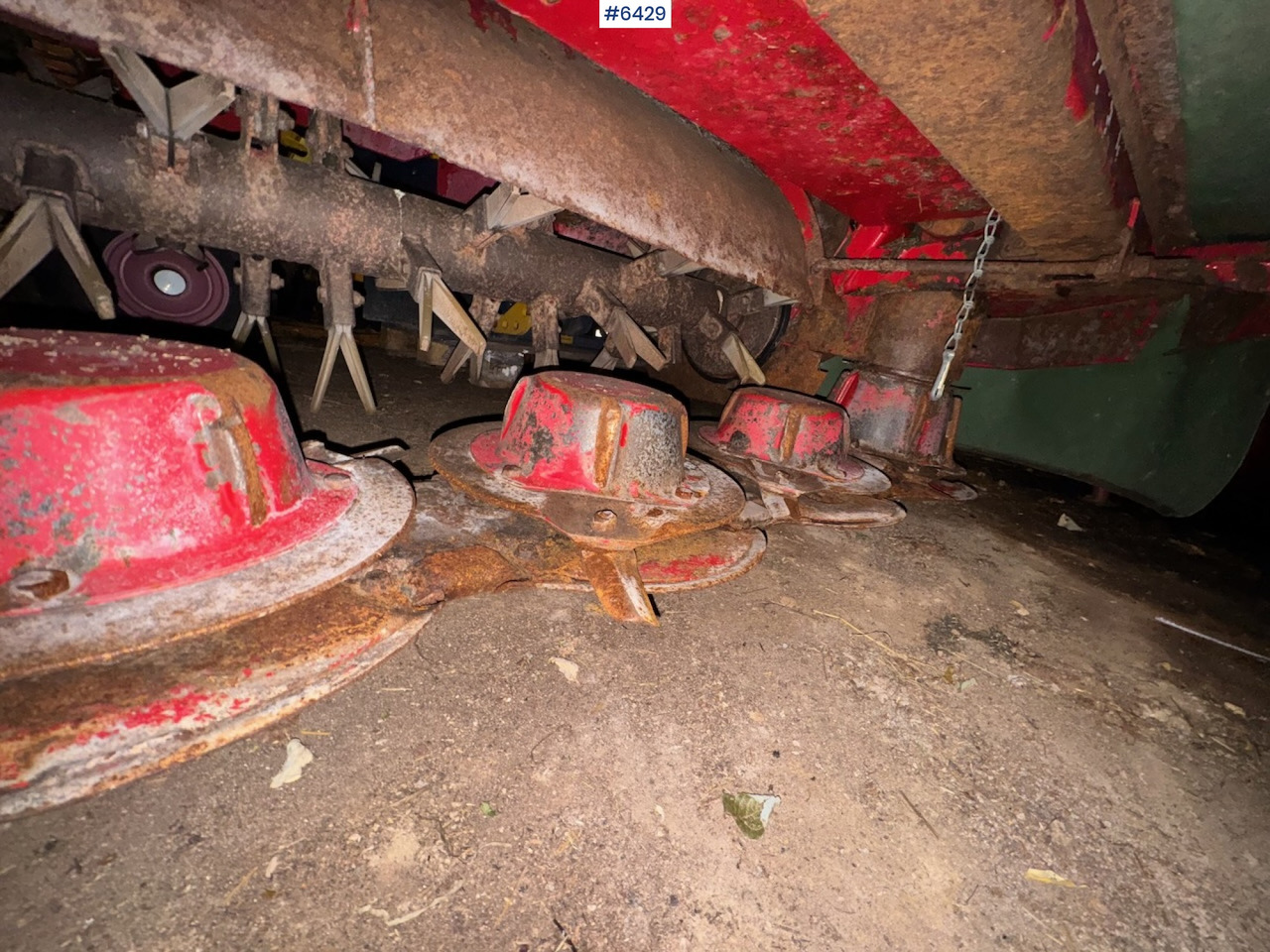 JF GX 2400S Mower - Trang thiết bị dàn trải: hình 5 JF GX 2400S Mower - Trang thiết bị dàn trải: hình 5