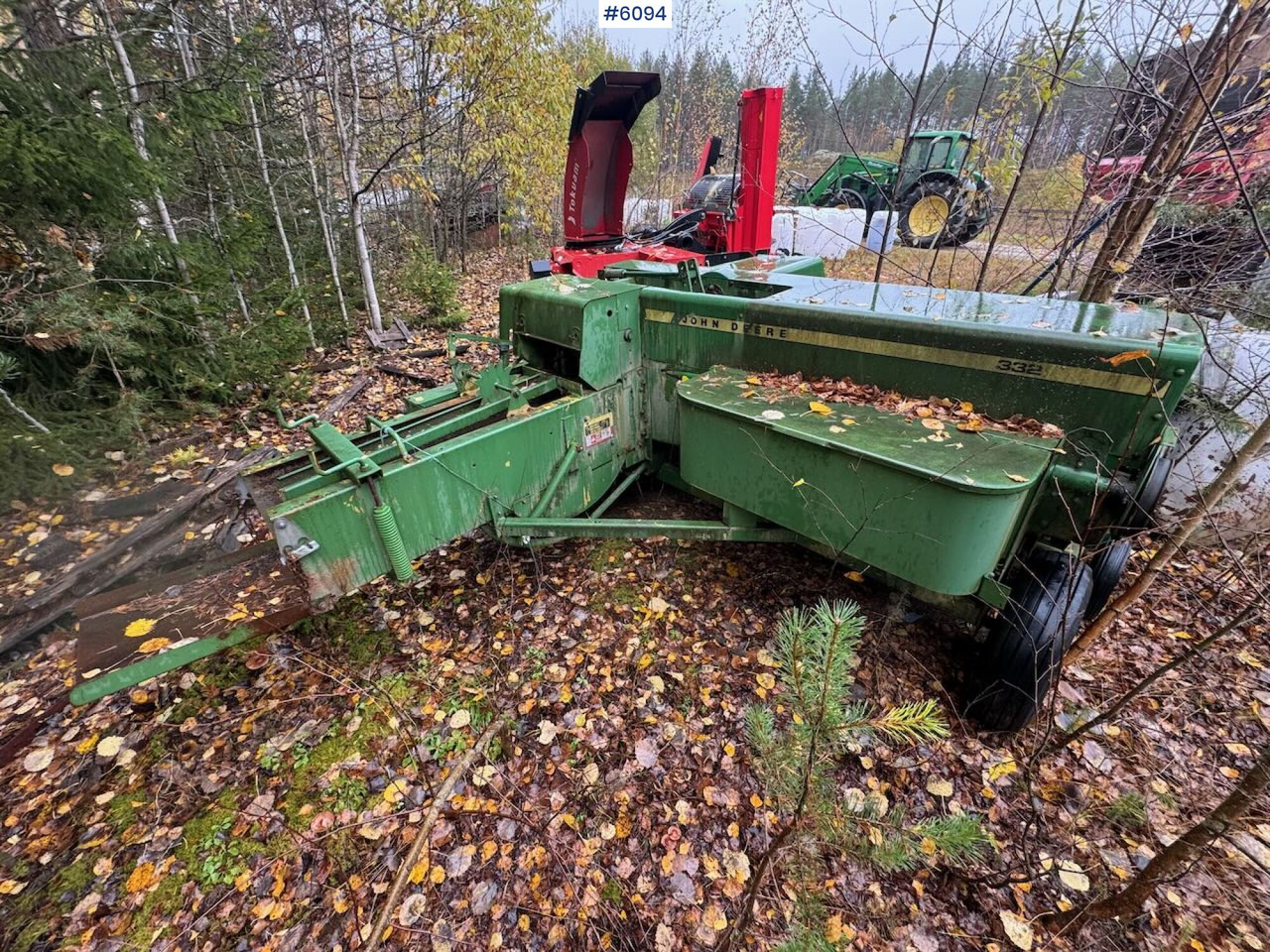 John Deere 332 - Trang thiết bị dàn trải: hình 1 John Deere 332 - Trang thiết bị dàn trải: hình 1
