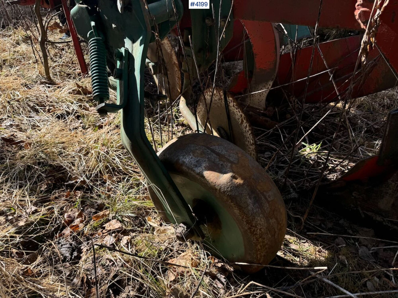 Thiết bị xới đất Kverneland 3-furrow reversible plow: hình 8