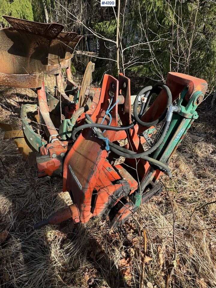 Thiết bị xới đất Kverneland 3-furrow reversible plow: hình 6