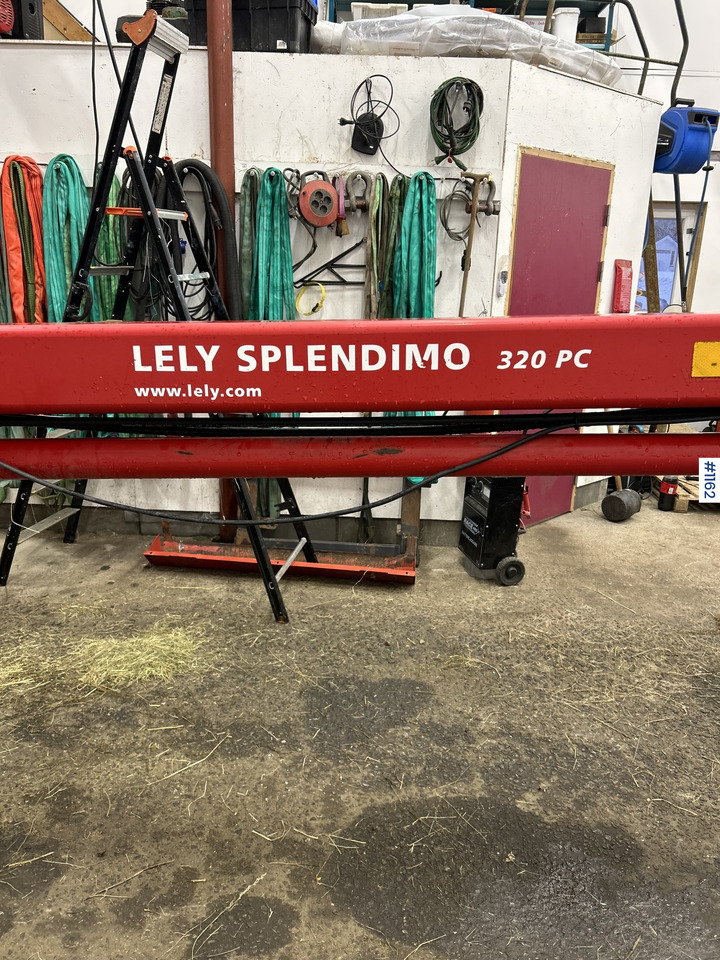 Lely 320 PC Mower - Trang thiết bị dàn trải: hình 2 Lely 320 PC Mower - Trang thiết bị dàn trải: hình 2