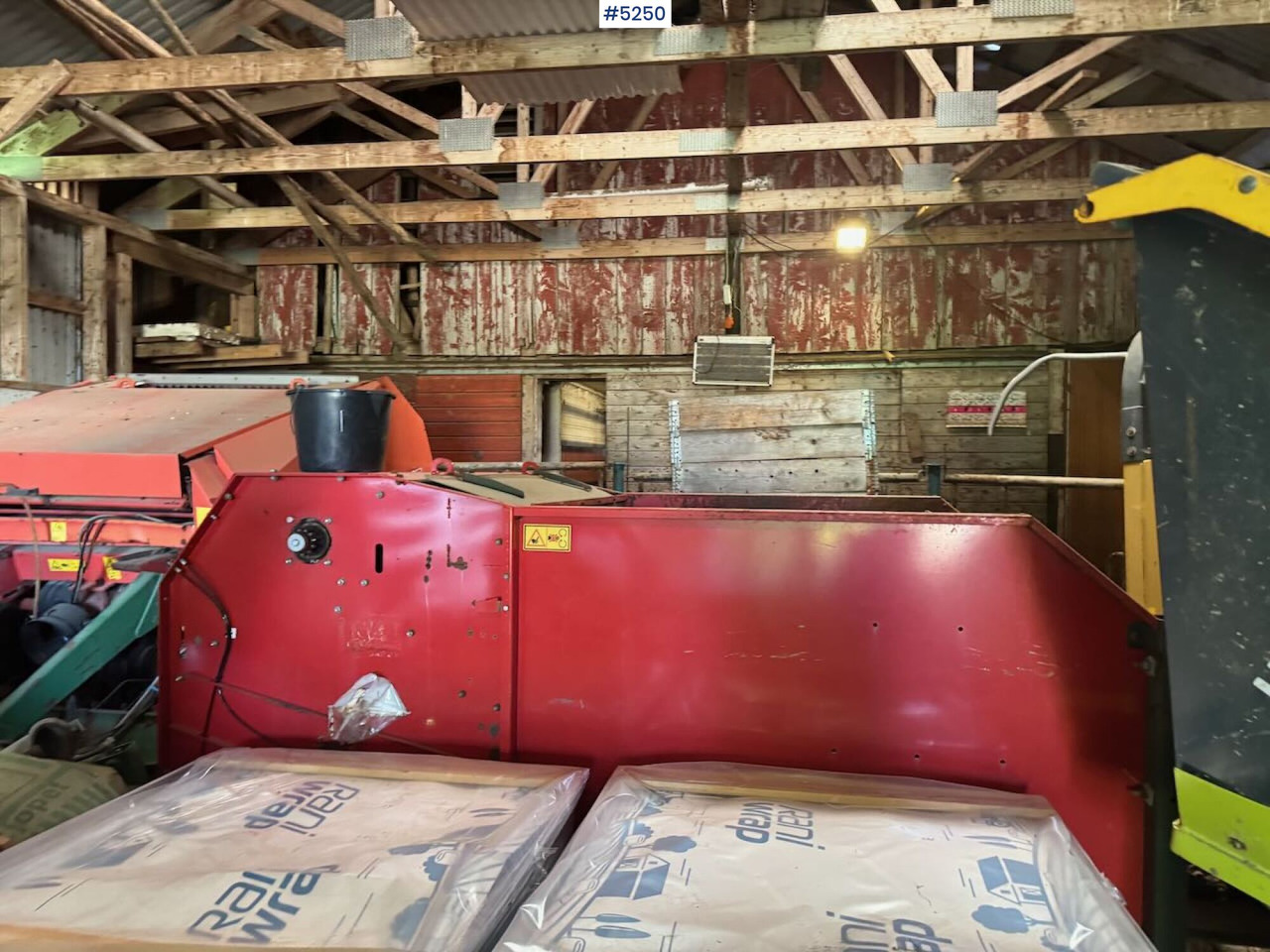 TKS K2 CombiCutter (round‑bale shredder/feeder machine) - Trang thiết bị dàn trải: hình 3 TKS K2 CombiCutter (round‑bale shredder/feeder machine) - Trang thiết bị dàn trải: hình 3