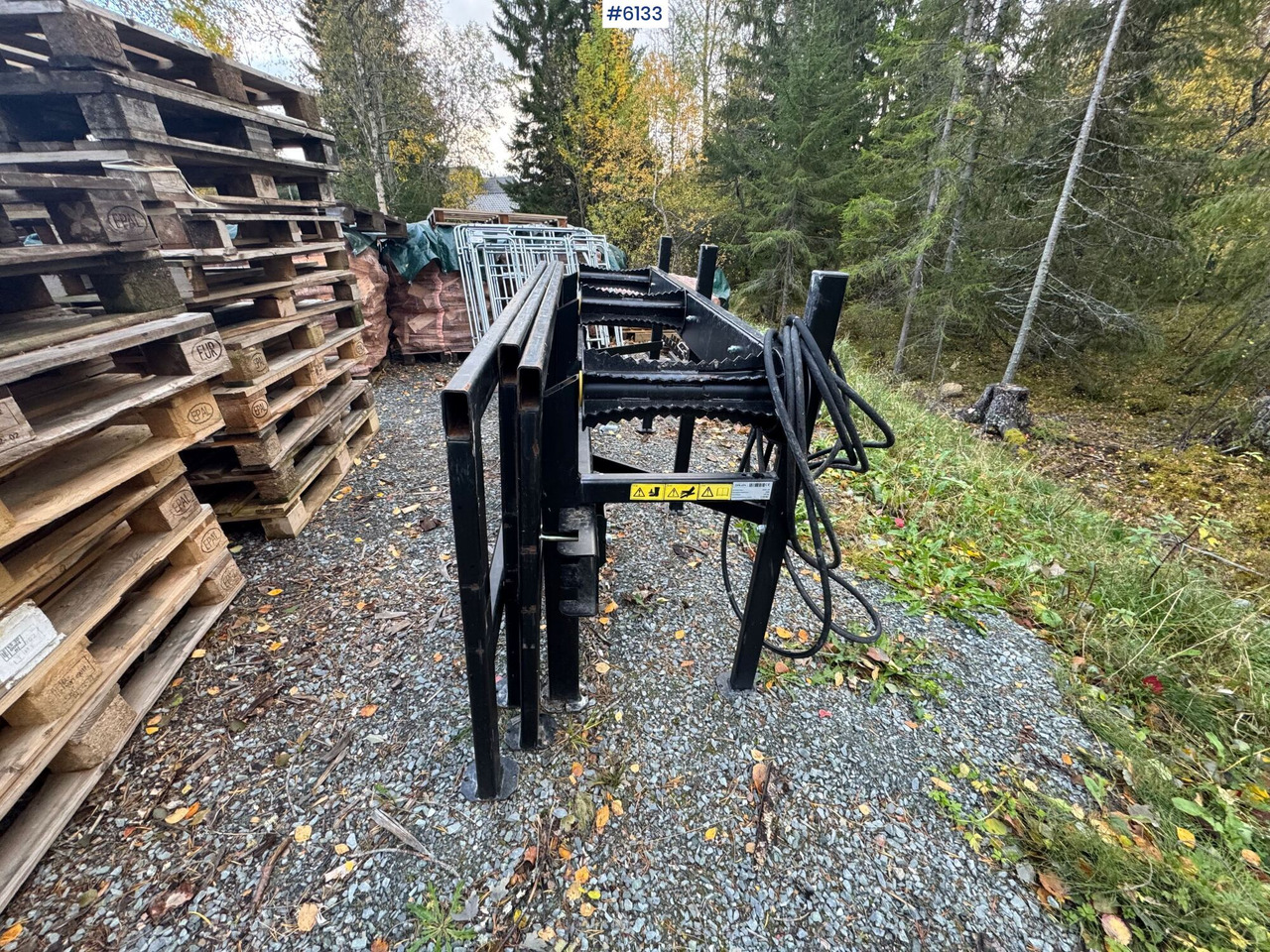 Trang thiết bị lâm nghiệp 2024 Dalen 2048-120 at the table: hình 6